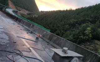 高速公路防撞栏切割拆除工程